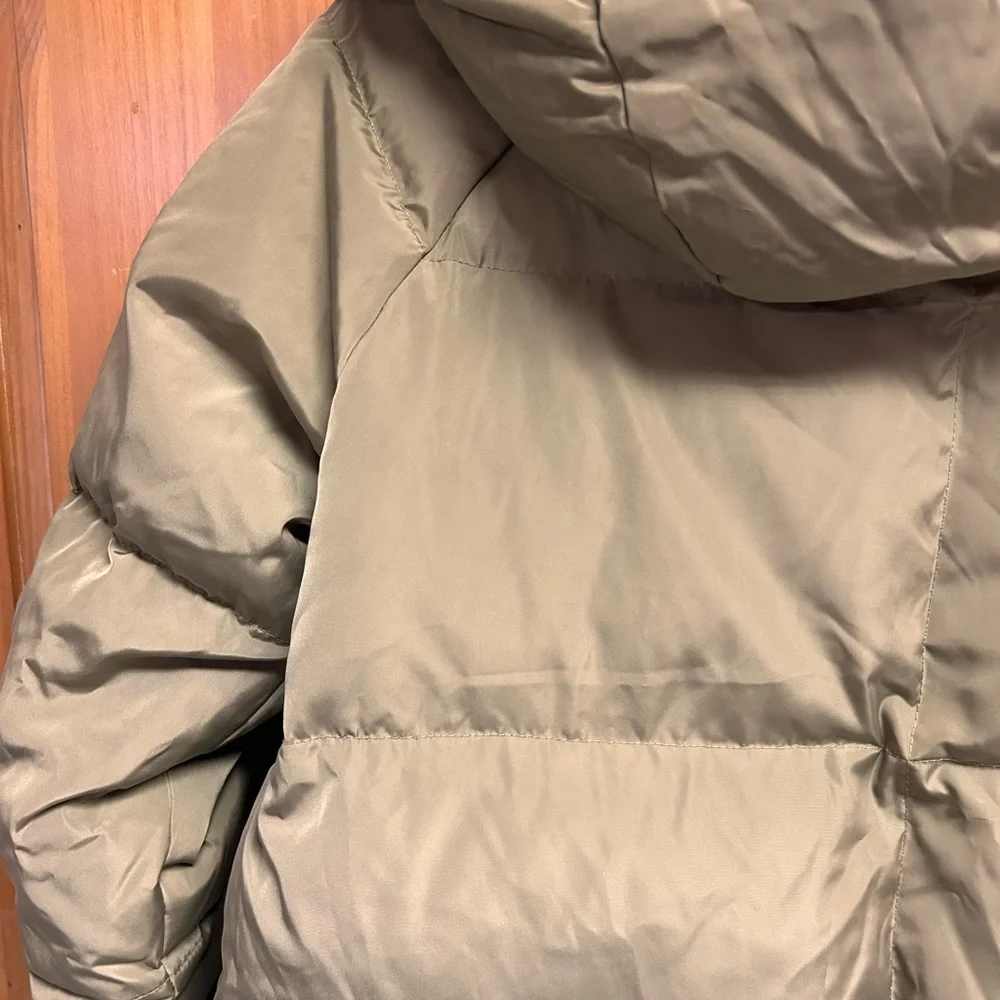 OROLAY Women's Olive Puffer Jacket with Sherpa Lined Hood - Picture 7 of 7